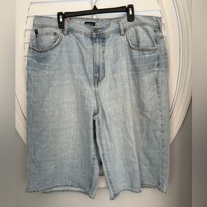 Ecko Unlimited vintage light wash baggy fit men’s denim shorts size 42